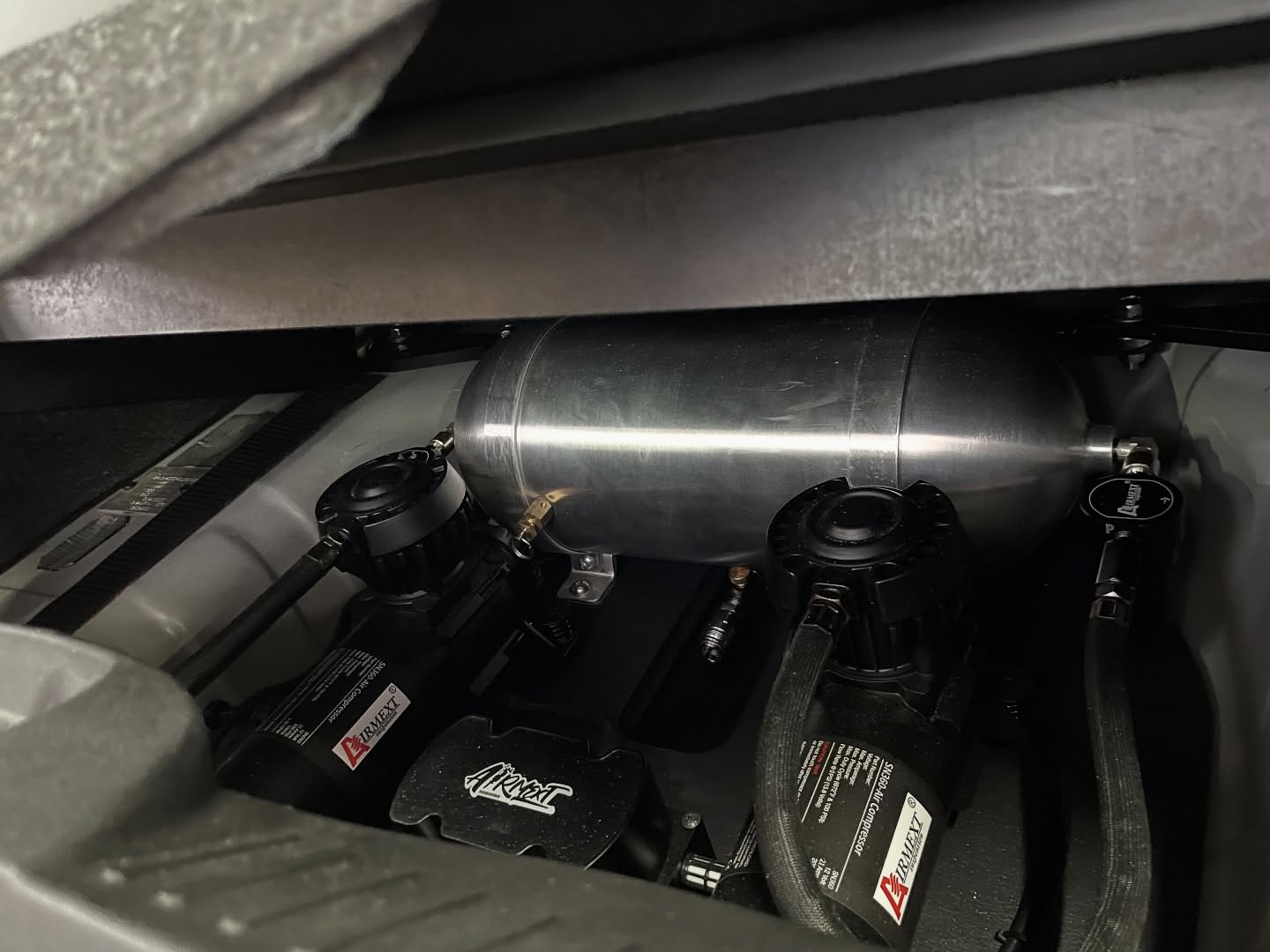 オリジナルエアサスペンションシステム