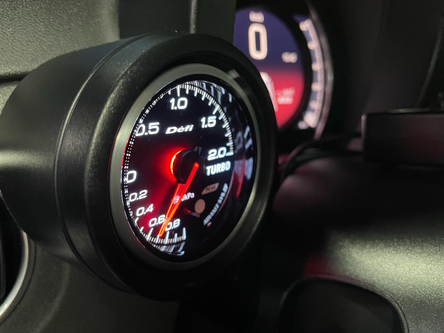 アバルト 純正ブーストメーター交換