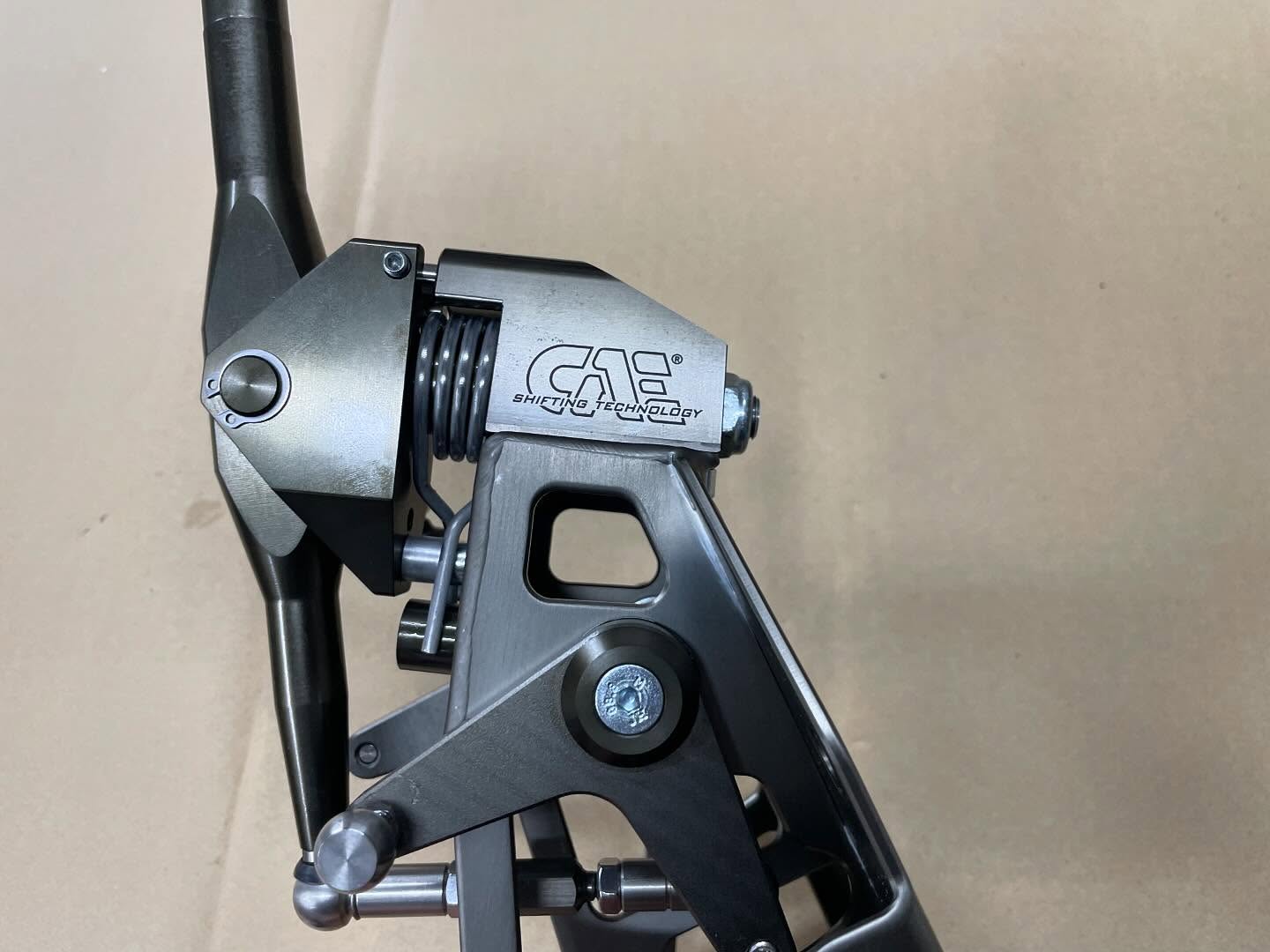 CAEウルトラシフター アルマイト加工