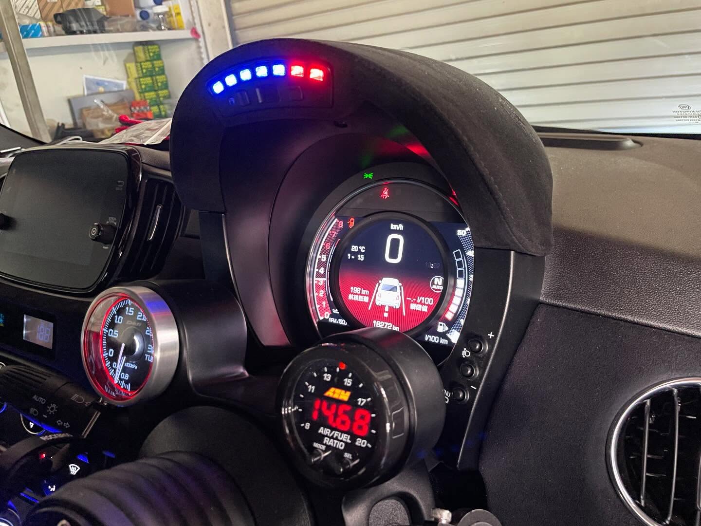 メーターカウル張り替え加工