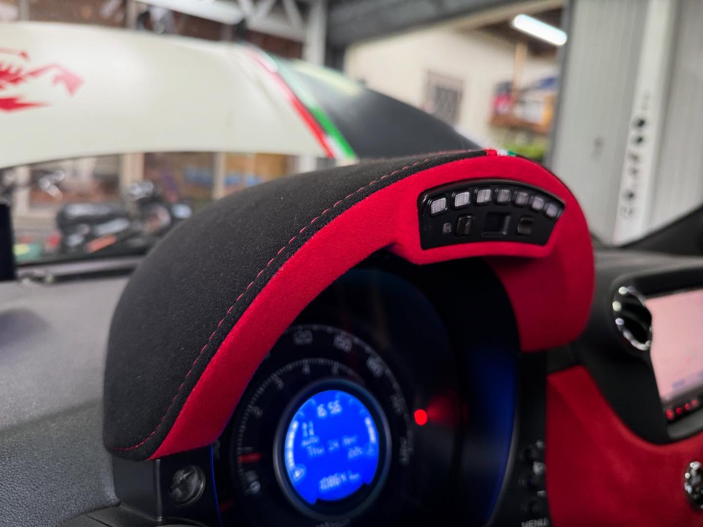 メーターカウル張り替え加工