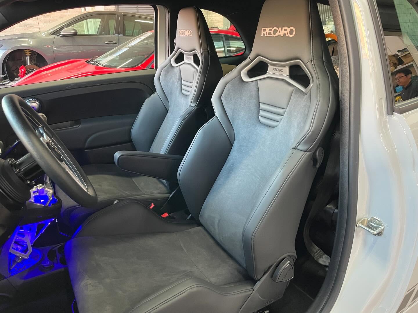 RECARO シート装着事例