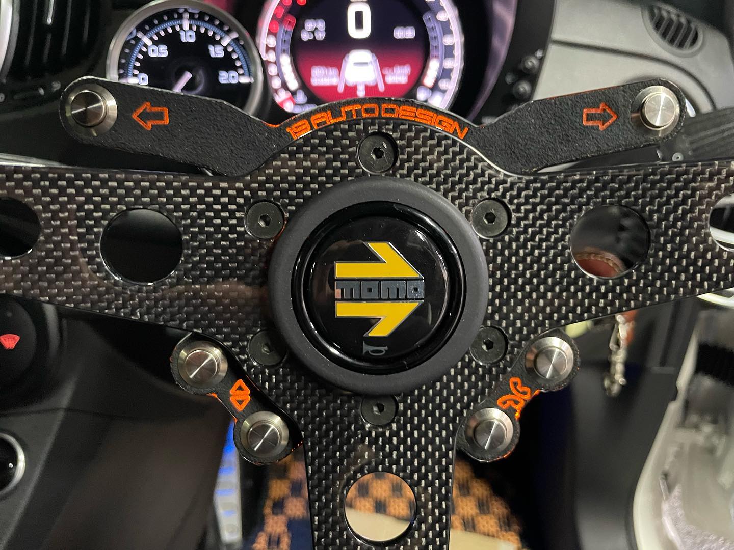 オリジナルステアリングスイッチ施工