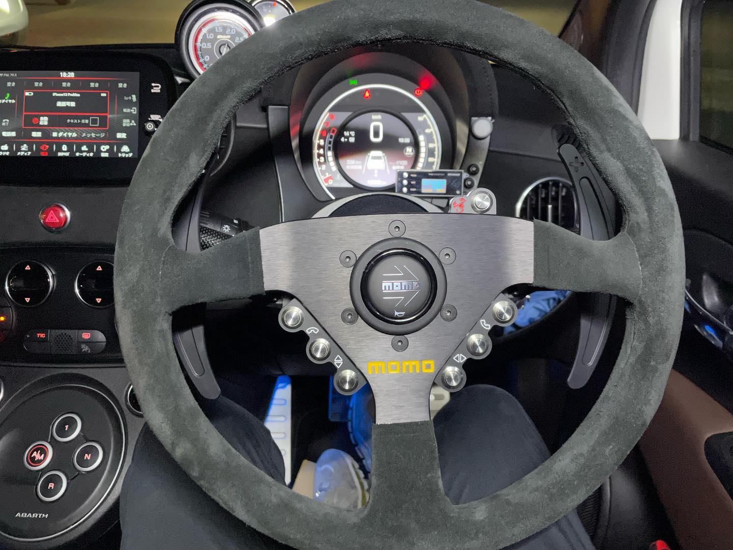 オリジナルステアリングスイッチ施工