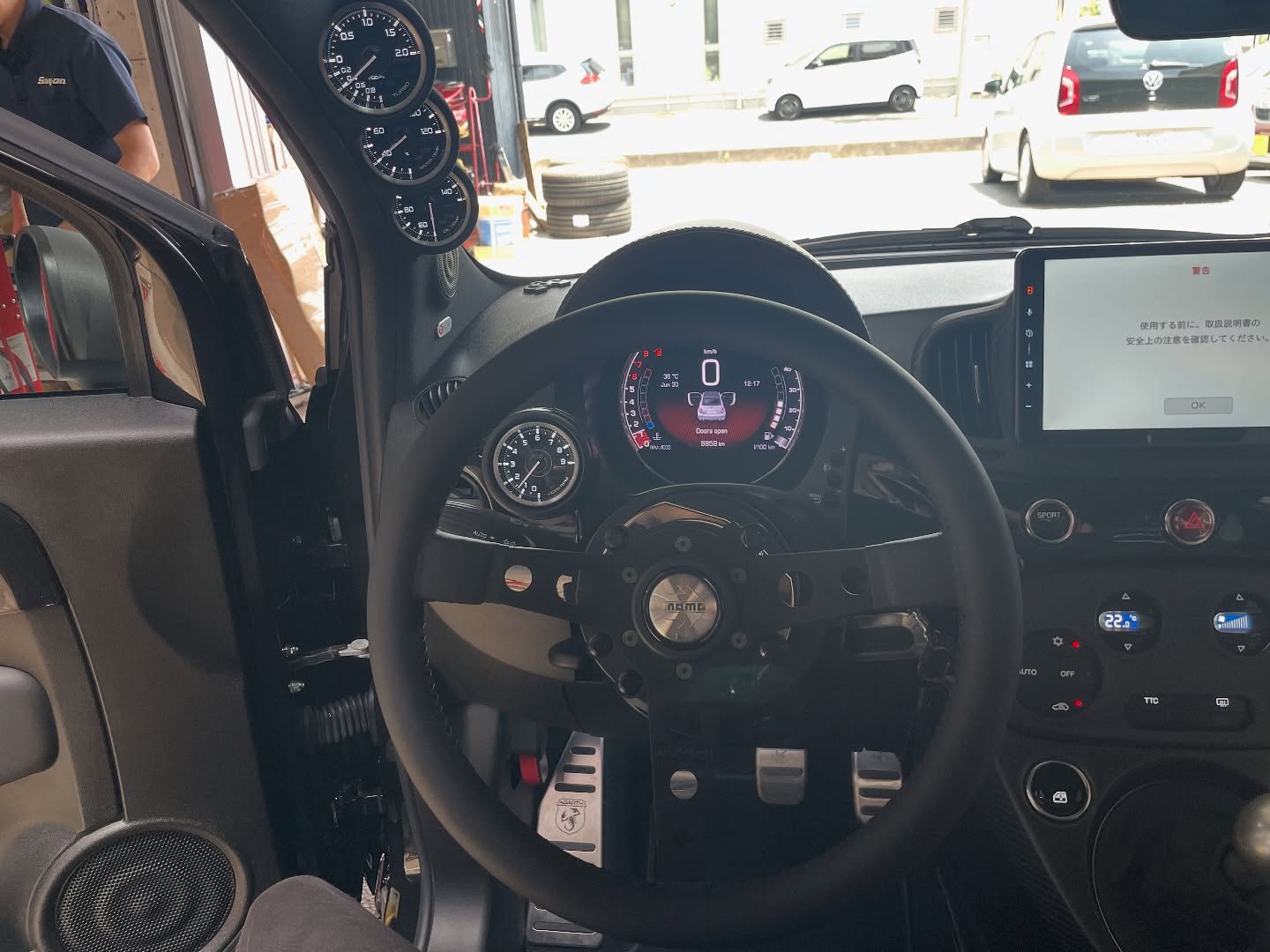 オリジナルステアリングスイッチ施工